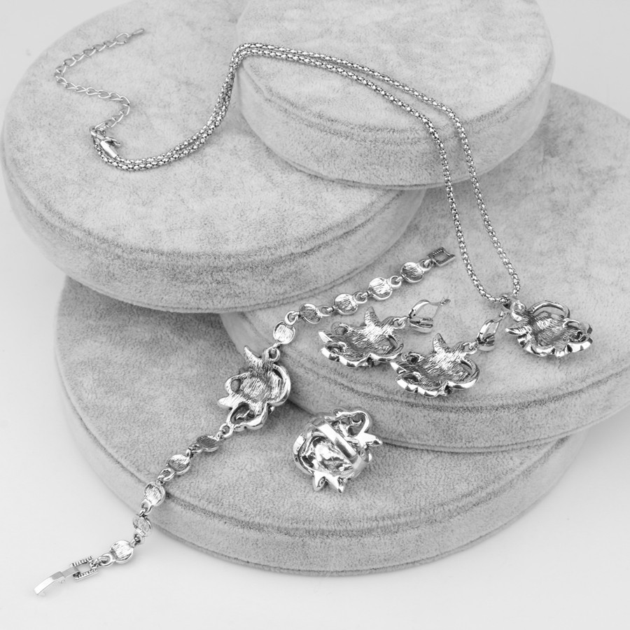 Crystal Rose Ring, Necklace, Earrings and Bracelet Set Crystal Rose Ring, Necklace, Earrings and Bracelet Set