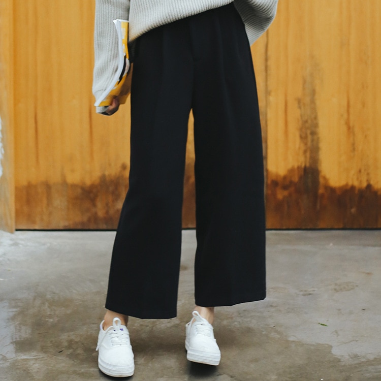 Women's Black High Waist Pleated Wide Pants Women's Black High Waist Pleated Wide Pants