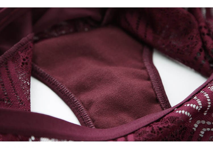 Hollow Lace Push-up Bra and Panty Set for Women Hollow Lace Push-up Bra and Panty Set for Women