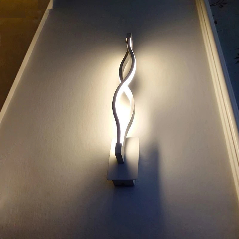 Unique High Aluminum Wall Lamp