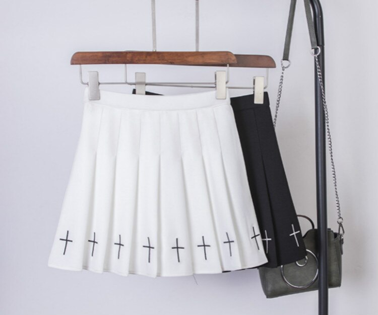 Women's Pleated Cross Printed Skirt Women's Pleated Cross Printed Skirt