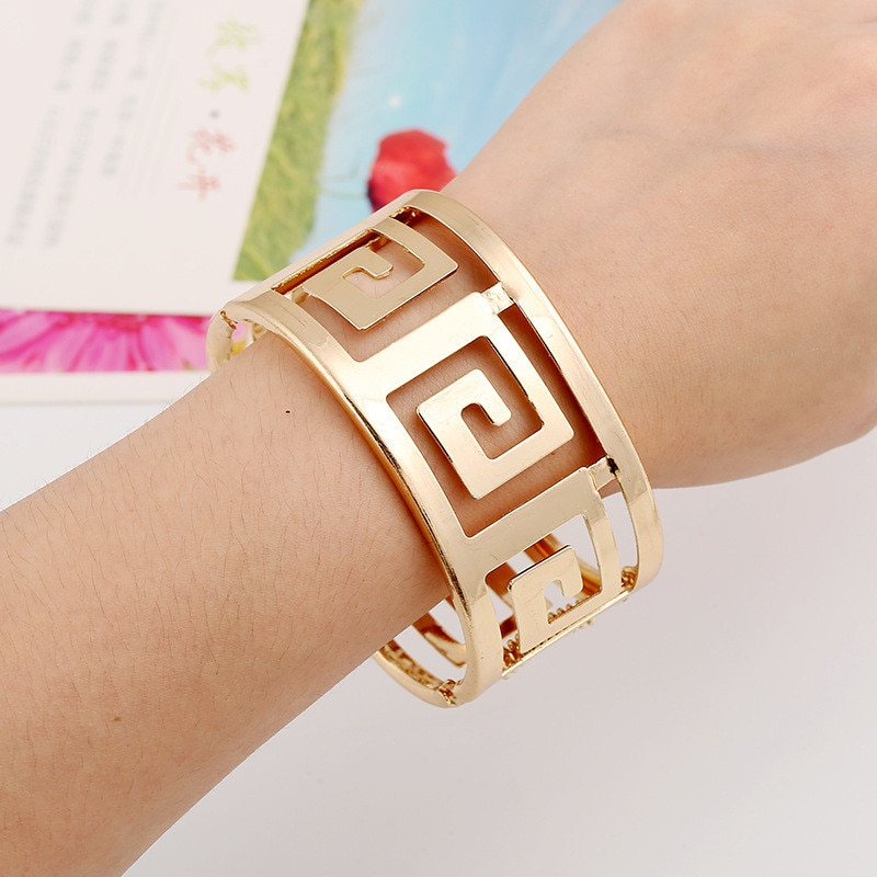 Women's Geometric Greece Style Bangle Bracelet