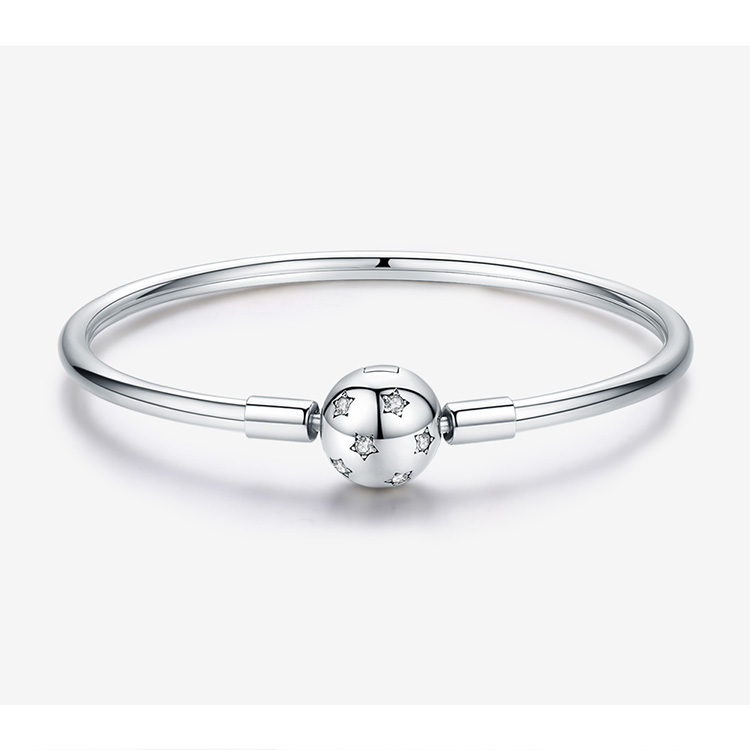 Minimalist Heart Bead Silver Bracelet