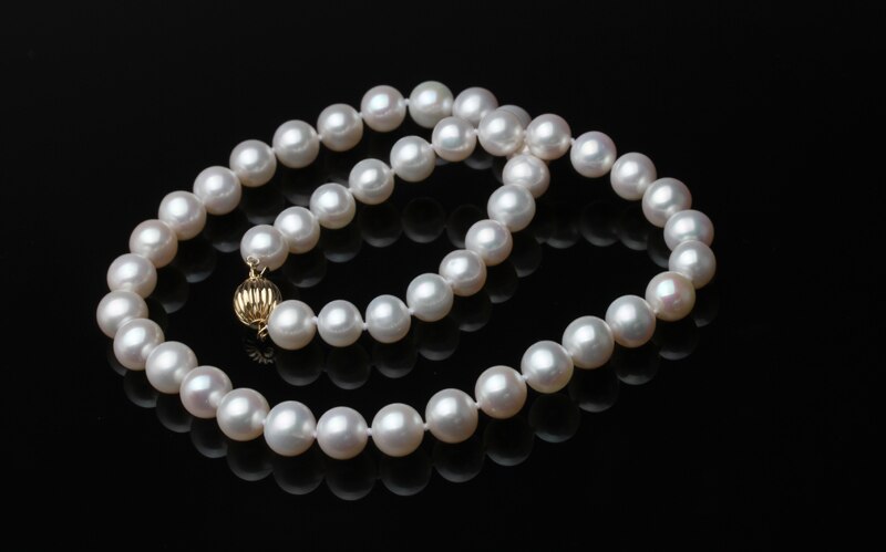 Vintage Natural Pearls Choker for Women