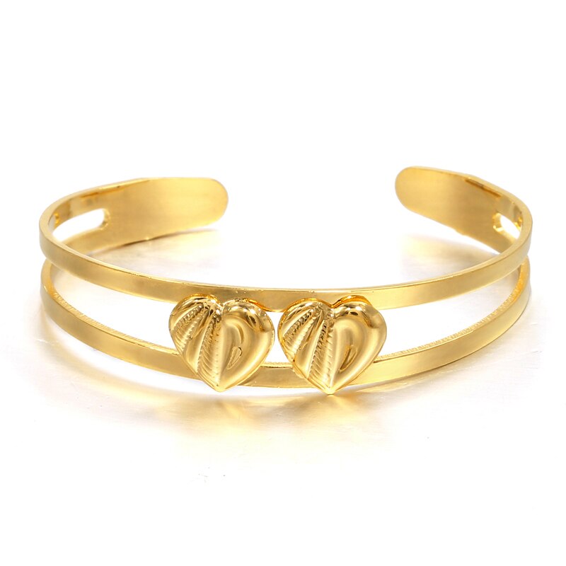 Gold Heart Patterned Jewelry Set