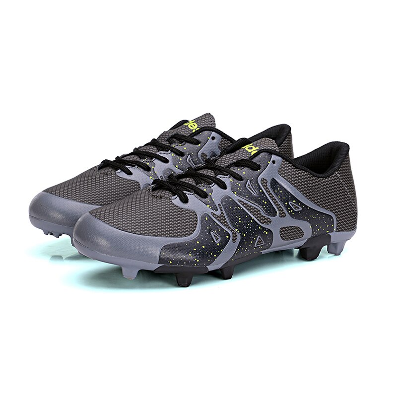 Fashion Long Spike Low Top Football Shoes